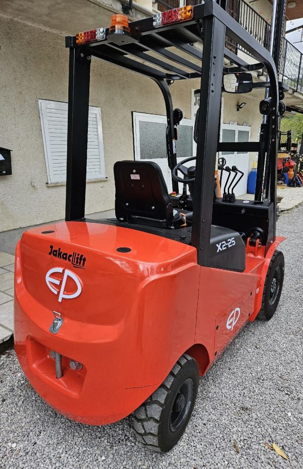 ep elektro viličar na baterije struju