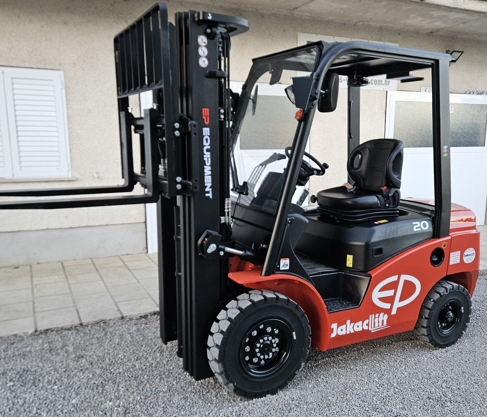 Novi viličar EP - T8 - 2000 KG - TRIPLEX - Slika 3